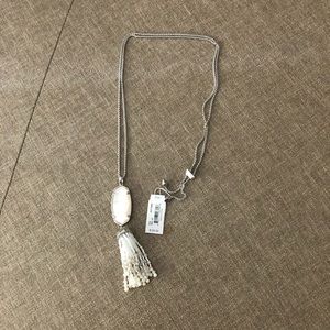 NWT Kendra Scott Eva pearl Tassel Necklace